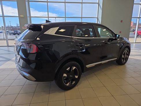 Used 2026 Kia Sportage LX image 7