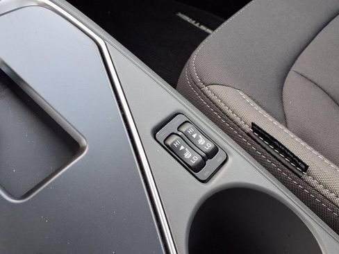 Certified 2025 Subaru Crosstrek 2.0i Premium image 5