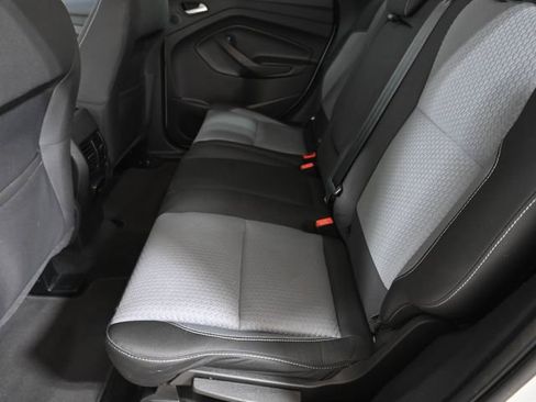 Used 2017 Ford Escape SE w/ Equipment Group 201A AWD/4WD image 8