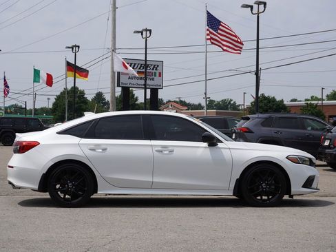 Used 2024 Honda Civic Sport image 8