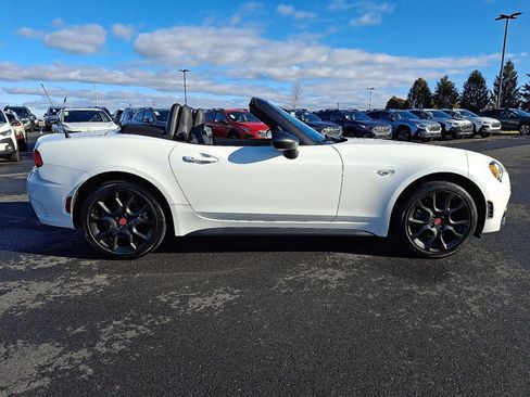 Used 2020 FIAT 124 Spider Abarth w/ Convenience Group RWD image 8