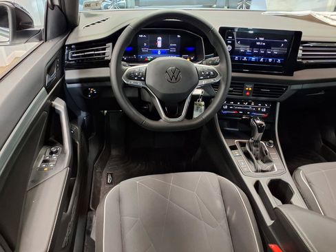 Used 2025 Volkswagen Jetta Sport FWD image 8