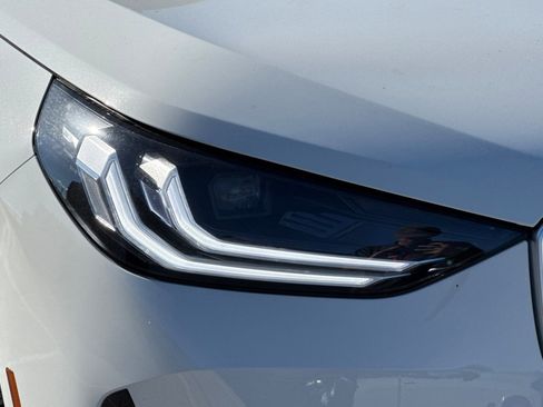 Used 2026 BMW X3 xDrive30 w/ Premium Package image 11