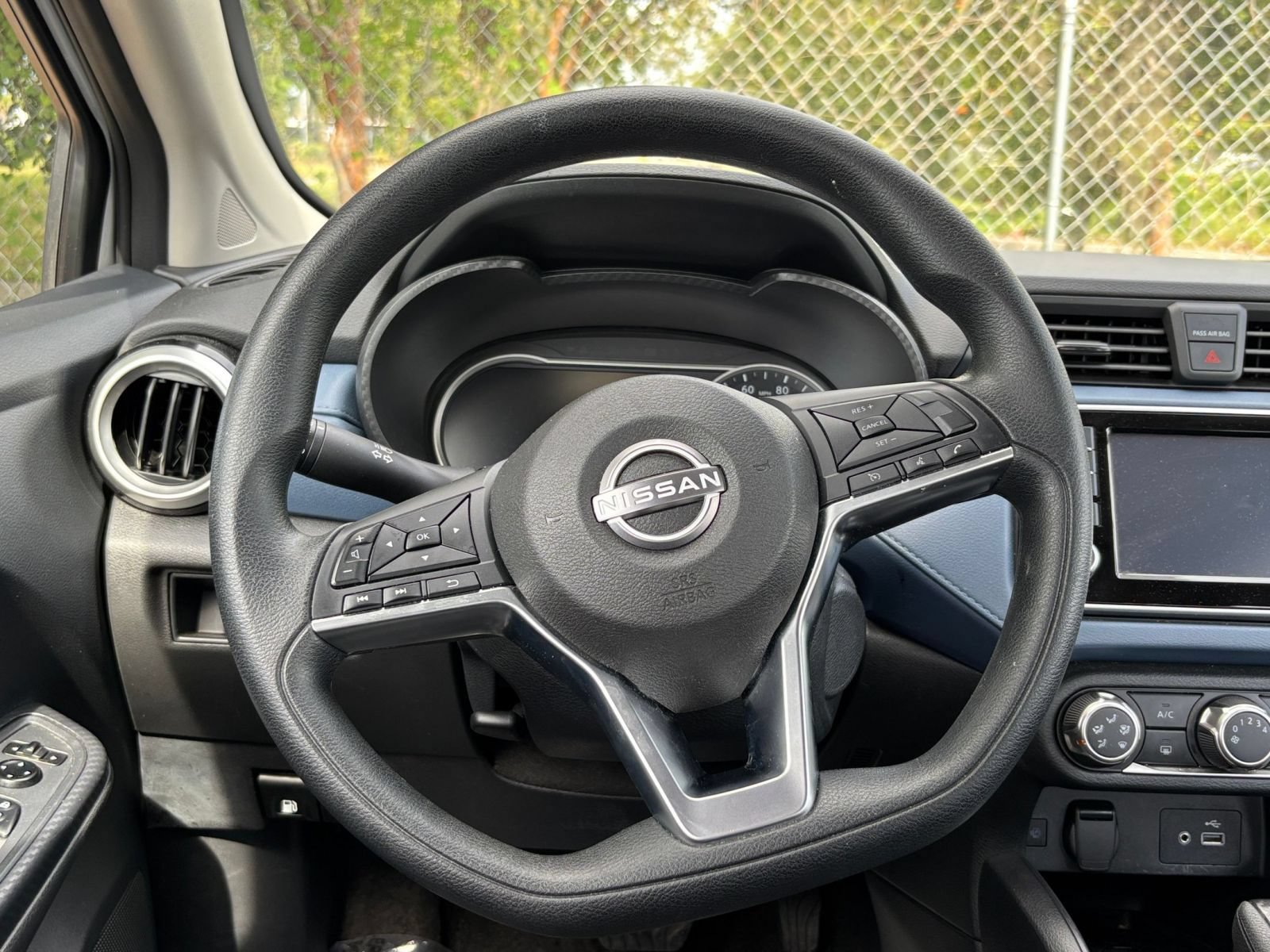 Used 2025 Nissan Versa SV FWD image 25