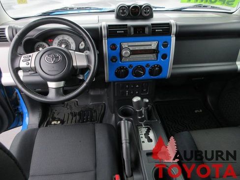Used 2007 Toyota FJ Cruiser 4WD image 11