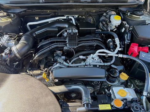 Certified 2025 Subaru Outback Premium AWD/4WD image 40