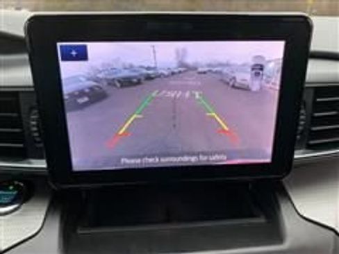 Used 2020 Ford Explorer XLT w/ Equipment Group 202A image 30