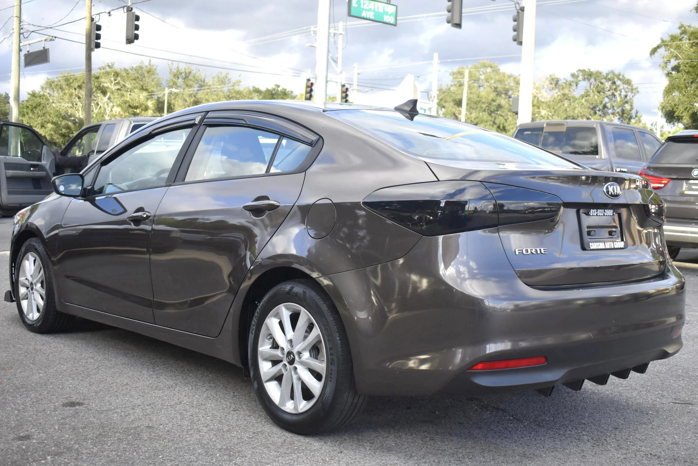 Used 2017 Kia Forte LX w/ LX Popular Package FWD image 7