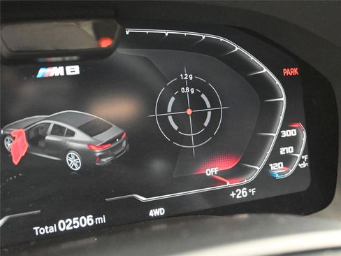 Used 2025 BMW M8 Competition image 3