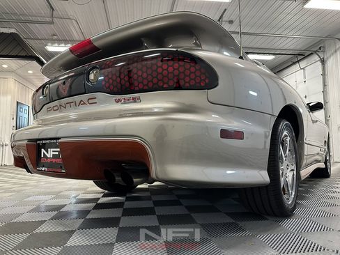 Used 2001 Pontiac Firebird Trans Am w/ SLP Firehawk Pkg image 19