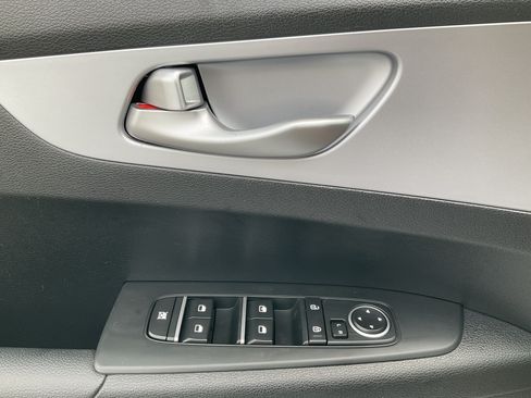 Used 2024 Kia Forte LXS FWD image 22