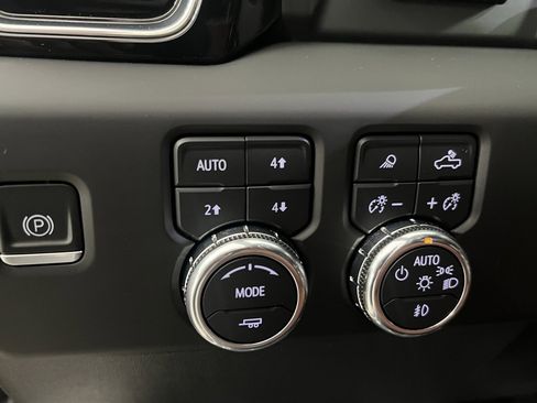 Used 2023 GMC Sierra 1500 Denali Ultimate image 36