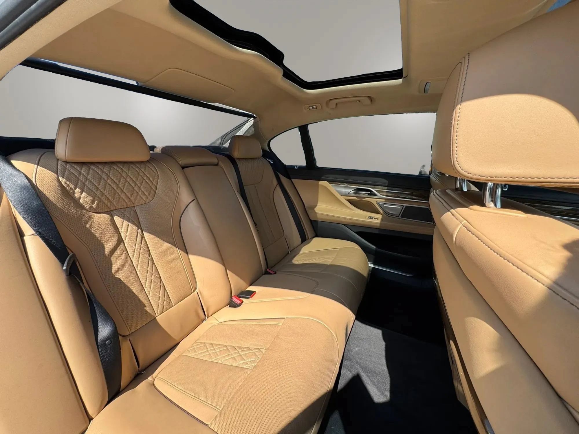 Used 2016 BMW 740i RWD image 15