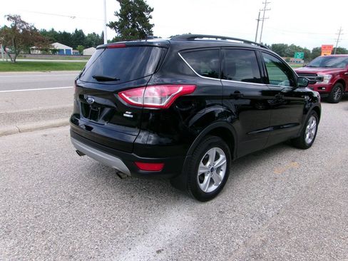 Used 2016 Ford Escape SE w/ Equipment Group 201A AWD/4WD image 4