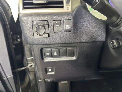 Used 2017 Lexus GX 460 Premium image 19