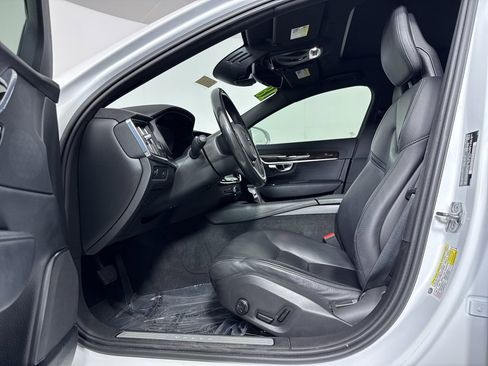 Used 2018 Volvo S90 T6 Momentum w/ Convenience Package AWD/4WD image 4