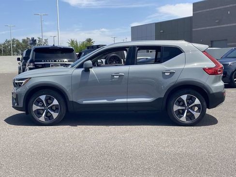 Certified 2025 Volvo XC40 B5 Core w/ Protection Package Premier image 9