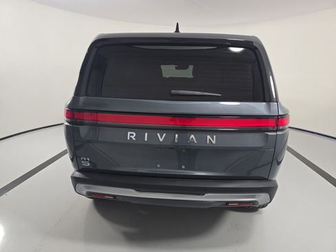 Used 2024 Rivian R1S Adventure AWD/4WD image 4
