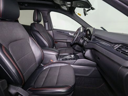 Used 2023 Ford Escape ST-Line w/ Tech Pack #1 image 17