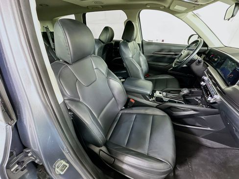 Used 2025 Kia Telluride S image 34