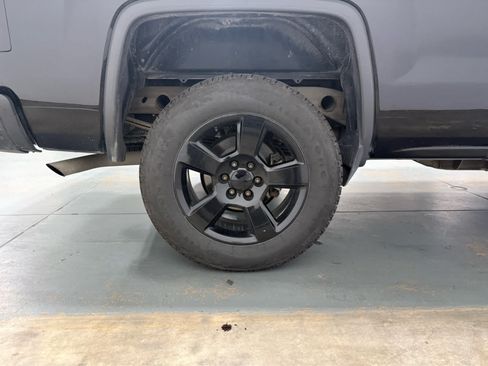 Used 2018 GMC Sierra 1500 2WD Double Cab image 11