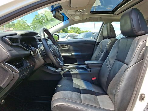 Used 2014 Toyota Avalon Limited FWD image 15