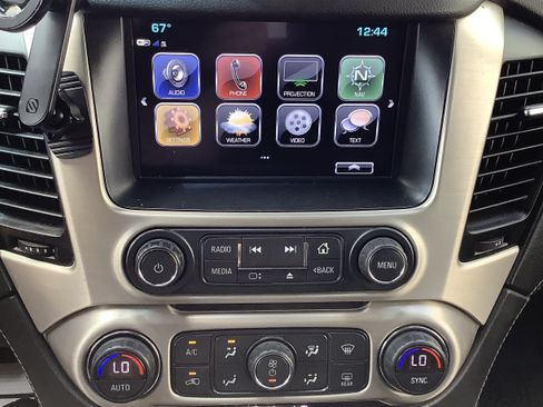 Used 2018 GMC Yukon XL Denali w/ Open Road Package AWD/4WD image 20