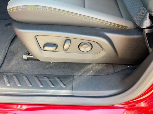 New 2026 Chevrolet Colorado ZR2 AWD/4WD image 16