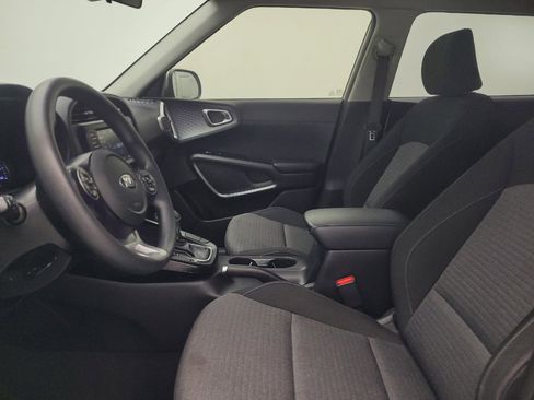 Used 2020 Kia Soul S FWD image 17