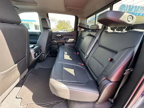 Used 2019 GMC Sierra 1500 SLT image 25