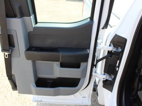 Used 2023 Ford F250 XL w/ Snow Plow/Camper Package AWD/4WD image 25