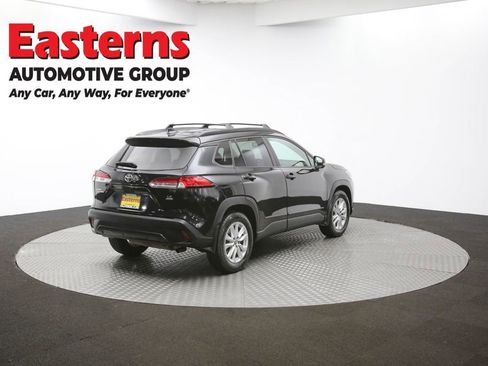 Used 2022 Toyota Corolla Cross LE image 37