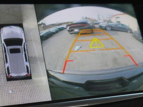 Used 2015 Cadillac Escalade ESV Premium image 17