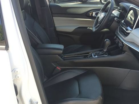 Used 2025 Jeep Compass Limited AWD/4WD image 19