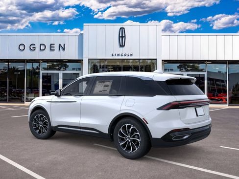 New 2026 Lincoln Nautilus Premier AWD/4WD image 4