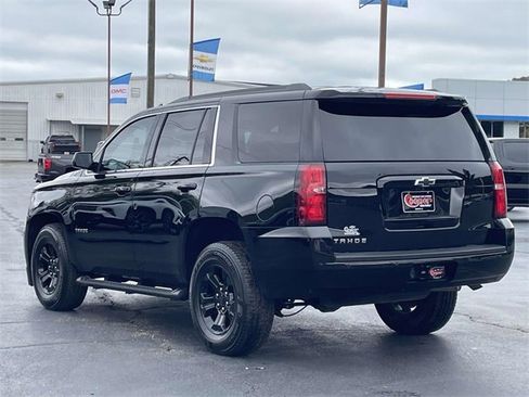Used 2019 Chevrolet Tahoe LS image 3