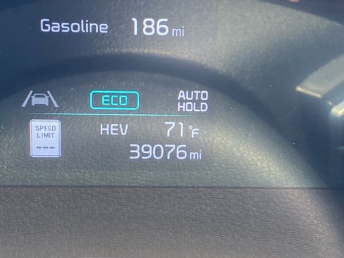 Certified 2024 Kia Sportage X-Line AWD/4WD image 10