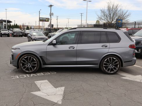 Used 2023 BMW X7 xDrive40i w/ M Sport Package image 7