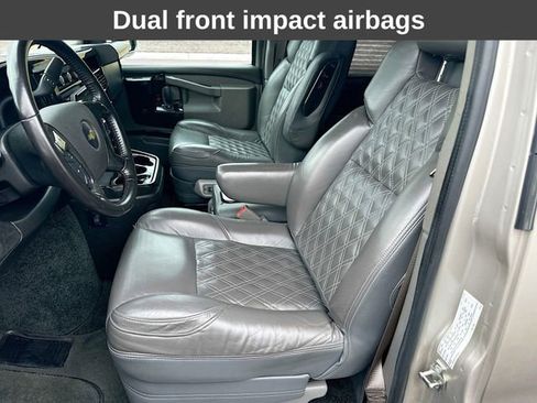 Used 2022 Chevrolet Express 2500 w/ Enhanced Convenience Package image 23