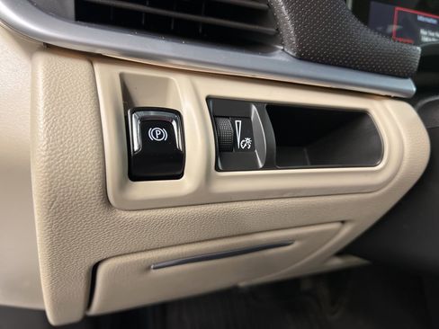 Used 2018 Cadillac XTS Luxury w/ Driver Awareness Package image 24