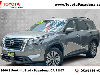 Used 2025 Nissan Pathfinder SV