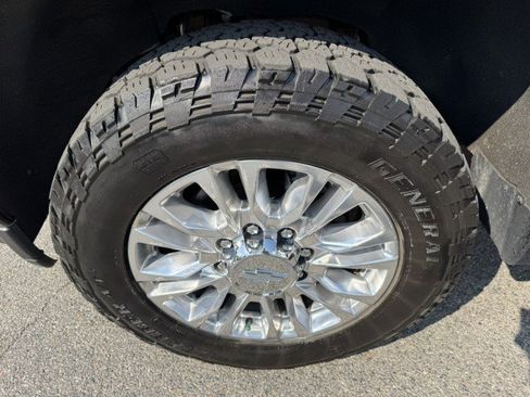 Used 2020 Chevrolet Silverado 3500 High Country w/ Z71 Off-Road Package image 11