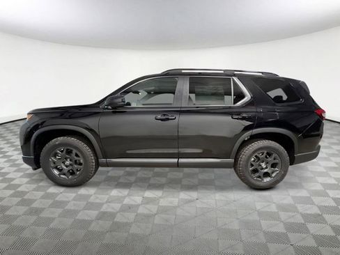 New 2026 Honda Pilot TrailSport image 2