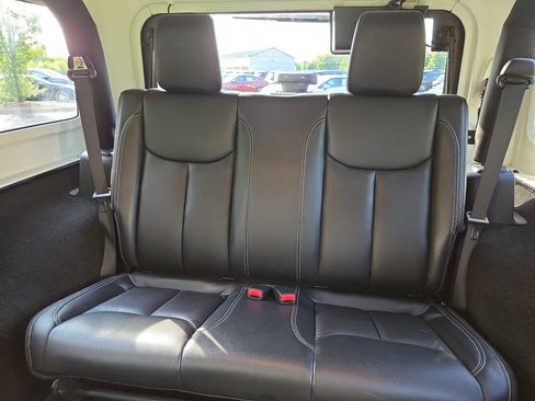 Used 2013 Jeep Wrangler Sahara w/ Dual Top Group image 21