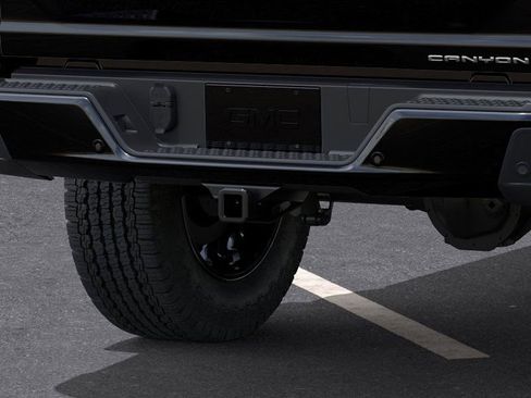 New 2026 GMC Canyon Denali image 14