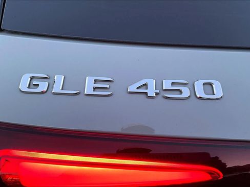 Used 2024 Mercedes-Benz GLE 450 4MATIC image 30