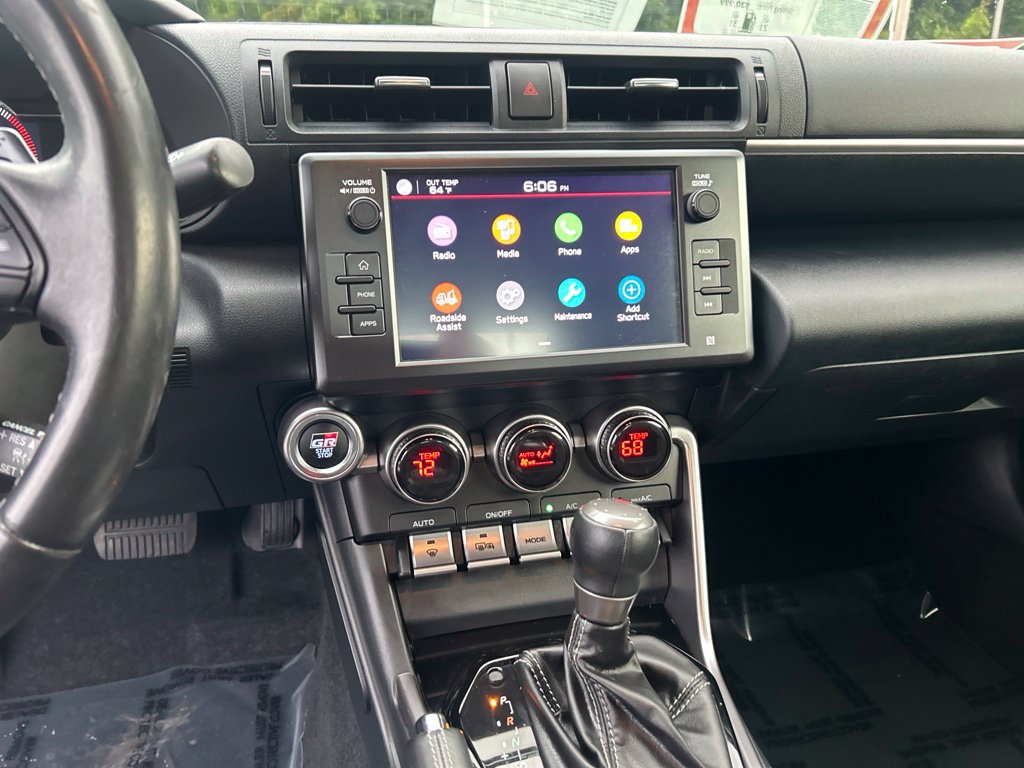 Certified 2023 Toyota GR86 w/ ALL Weather Mat Package (TMS) RWD image 17