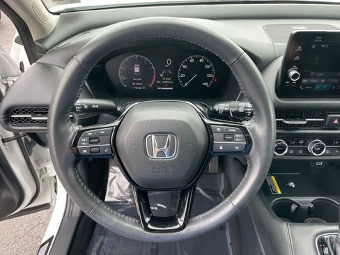 Used 2023 Honda HR-V EX-L image 12