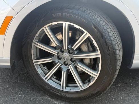 Used 2019 Audi Q7 3.0T Premium Plus AWD/4WD image 5