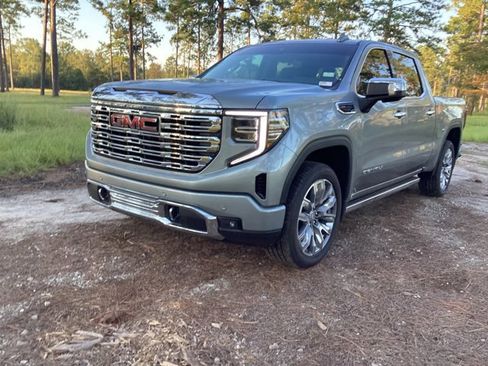 New 2025 GMC Sierra 1500 Denali image 8